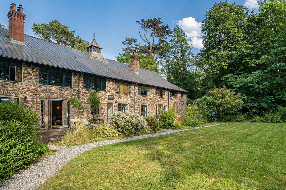 Membland Court, NEWTON FERRERS, South Devon