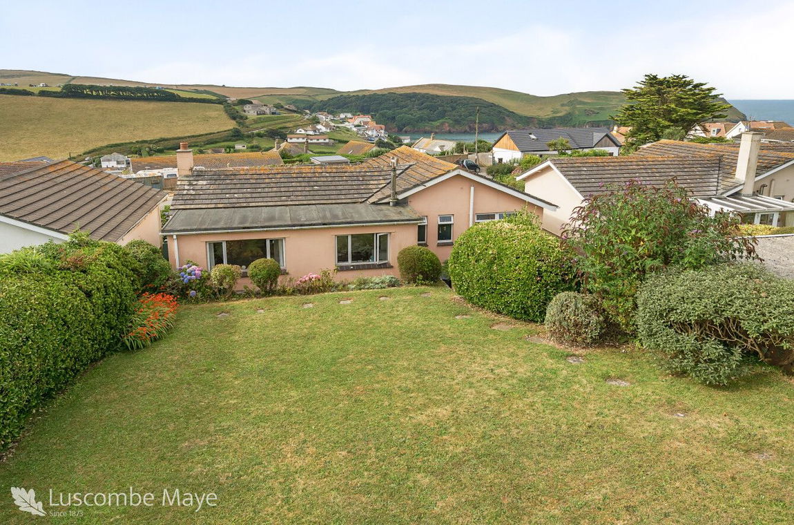 Weymouth Park, Hope Cove