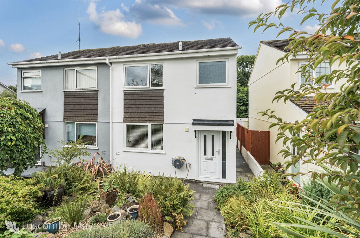 Bainbridge Court, Colebrook, Plympton