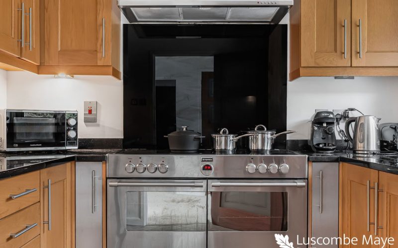 Kitchen2_1772615121685.jpg