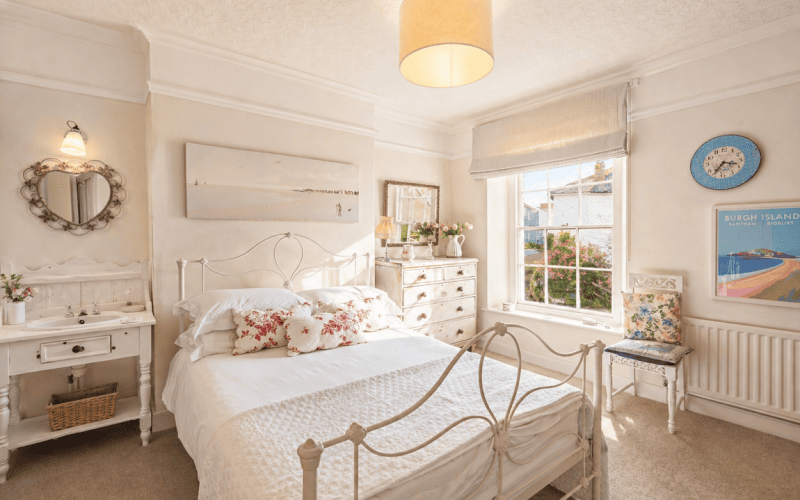 Bedroom-_Master_1777643142689.png