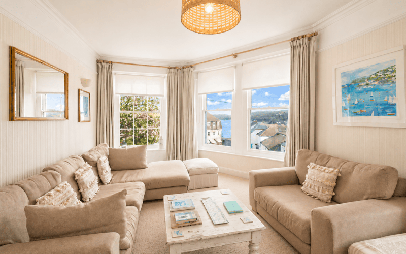 Loung-With-View_1777643142701.png