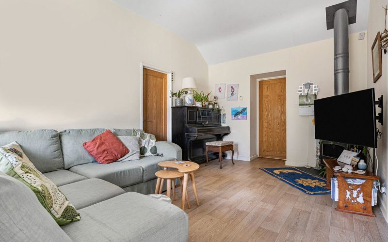 Living-Room-photo_1774960666846.jpg