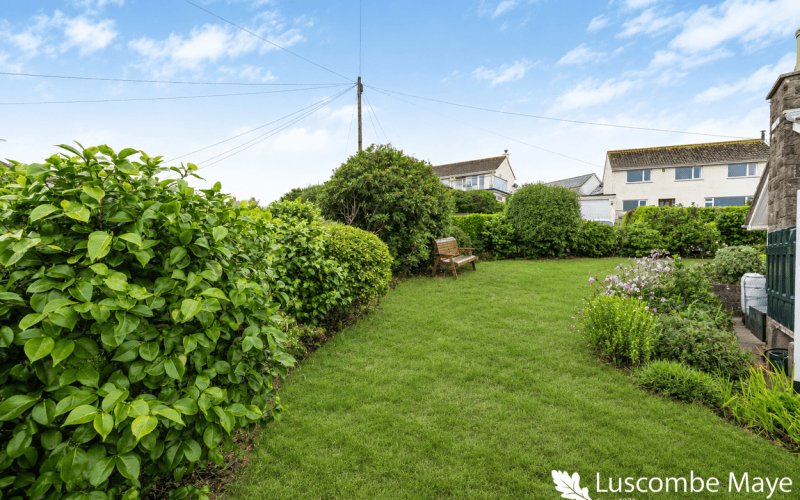 Garden-with-bench_1788774272745.png