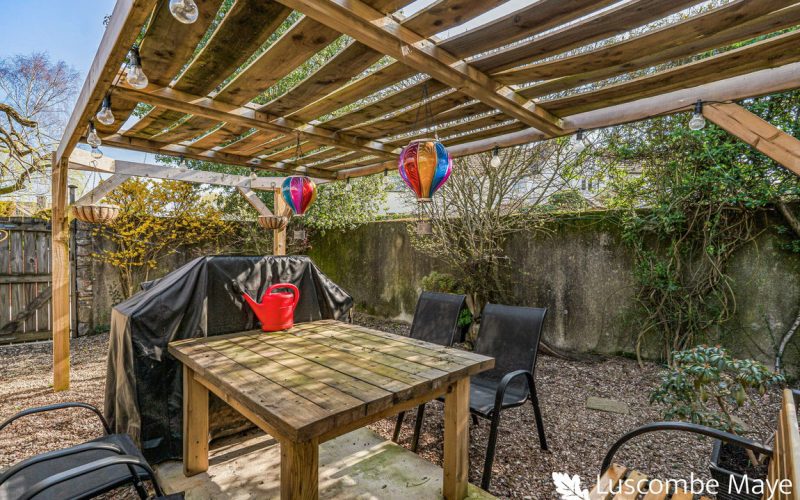 16_76907_watermarked_1774281876307.jpg