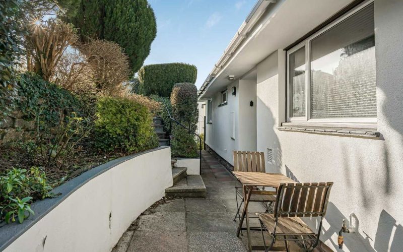 Front-of-property-_2__1772617393878.jpg