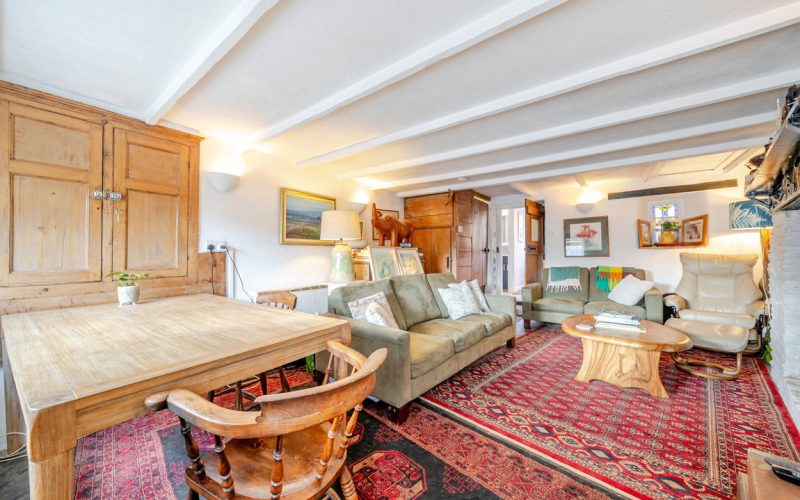 1368970-10-68ff7e7b0e43d_1761903243125.jpg