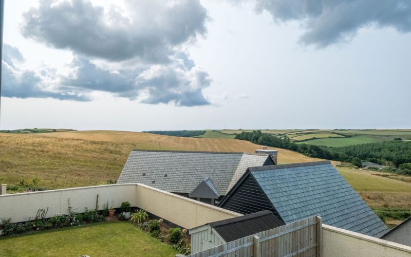 near-beaches-sleeps-6-salcombe-_6__1768303690674.jpg