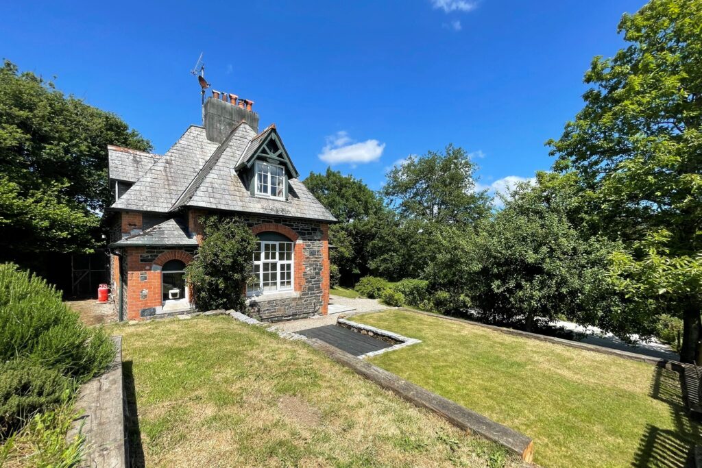 Property to rent in the South Hams
