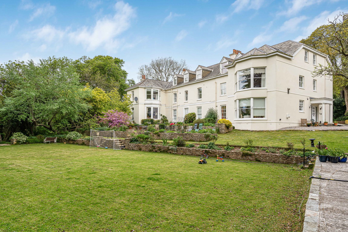 Court Road, NEWTON FERRERS, South Devon