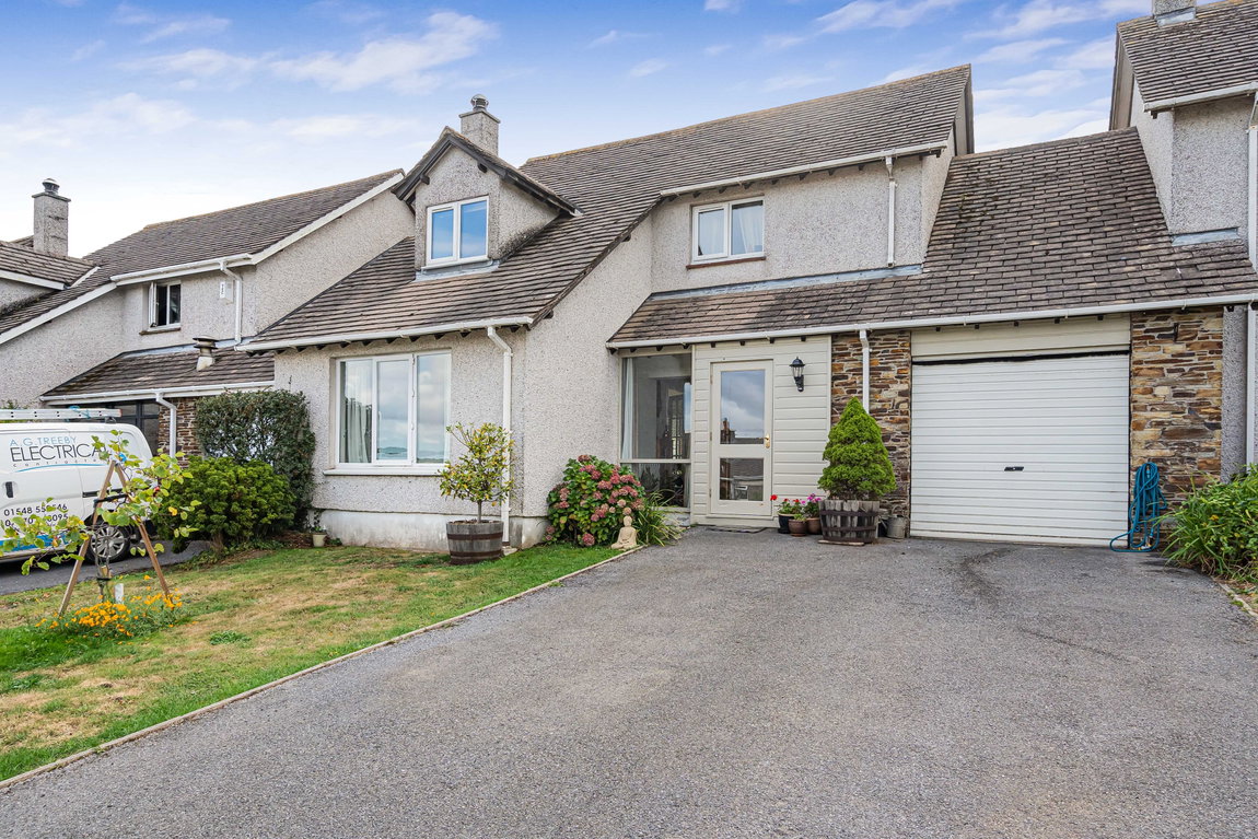 Oakwood Park, Loddiswell, Kingsbridge, TQ7 4SE