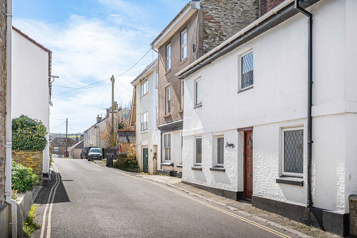 Fore street, Aveton Gifford, TQ7