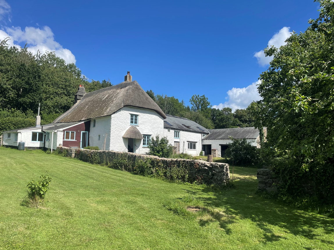 Broadhempston, Totnes