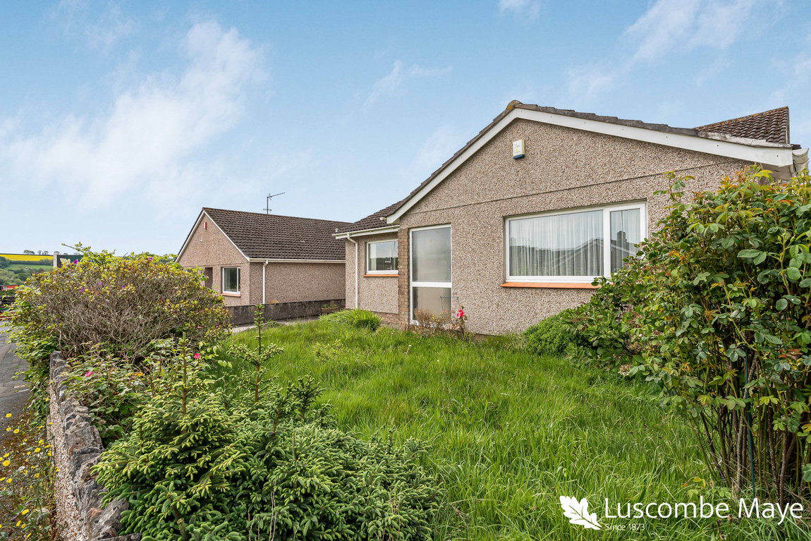 Elm Tree Park, Yealmpton, Devon
