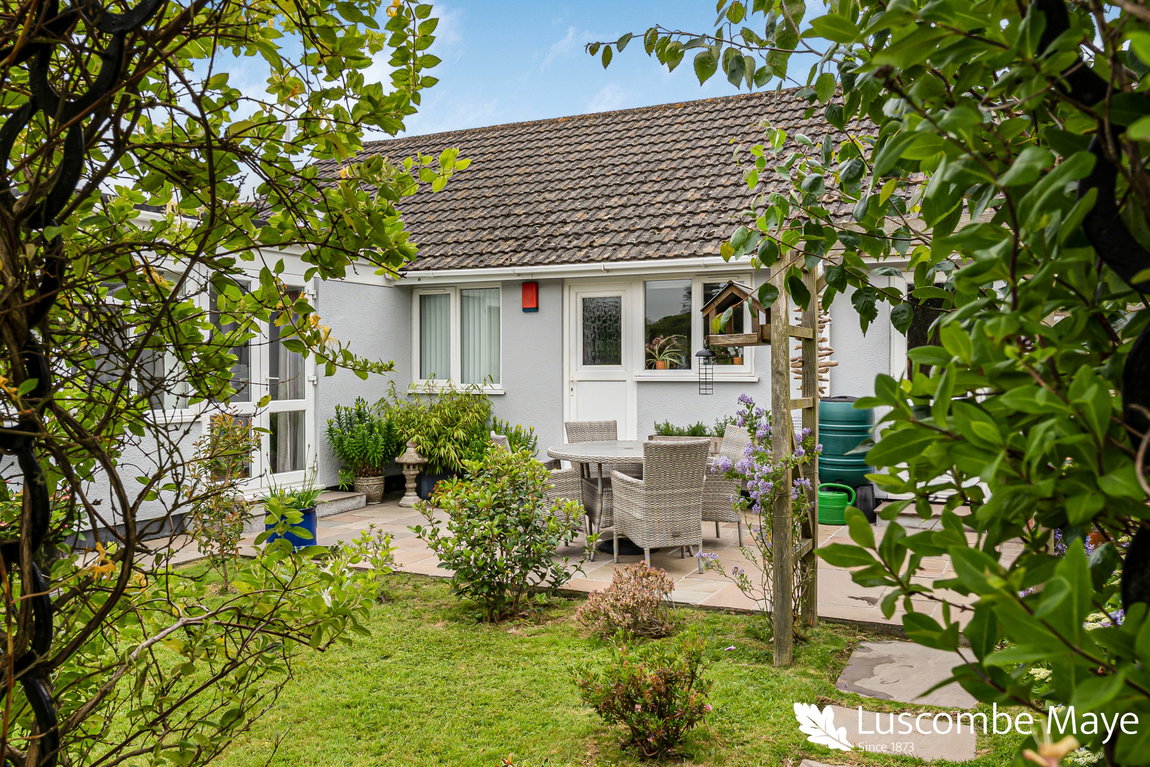 Long Park, Modbury, PL21