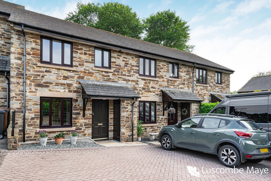 Crocadon Meadows, Hallwell, Totnes