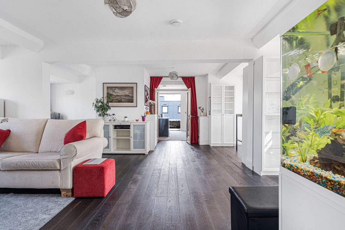 15 Apsley Road, Plymouth, PL4 6AR