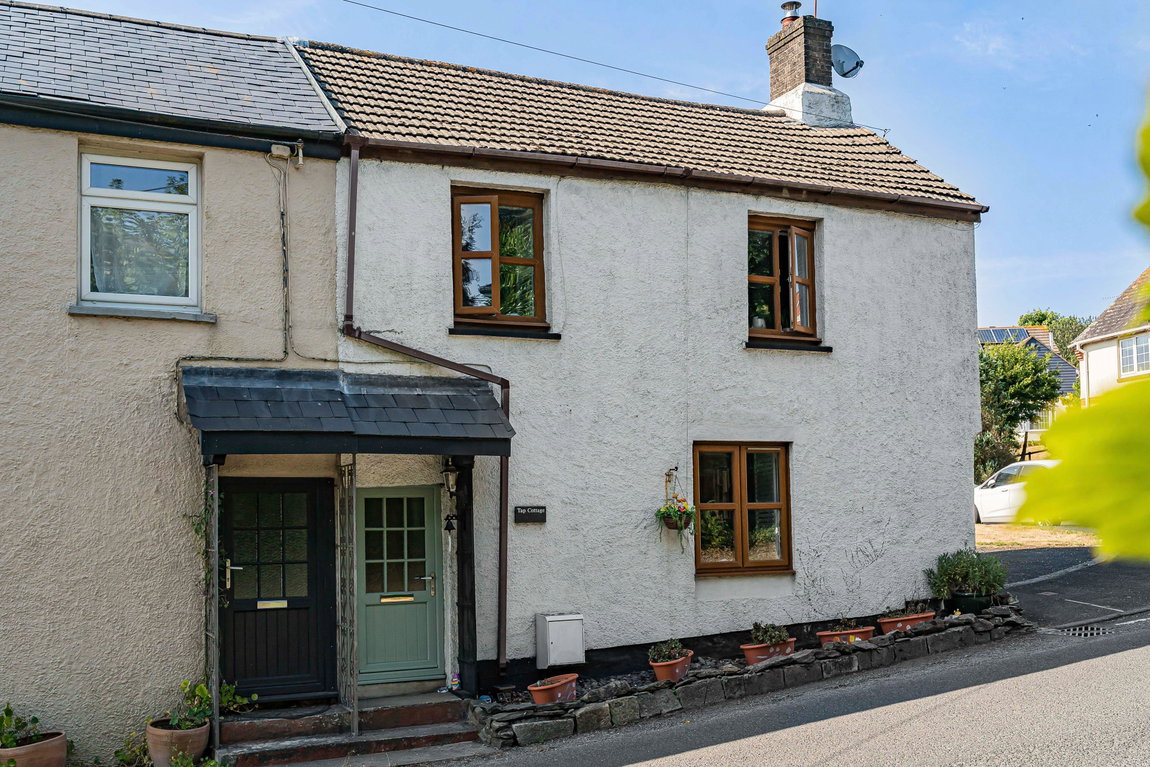 Knighton Road, WEMBURY, South Devon
