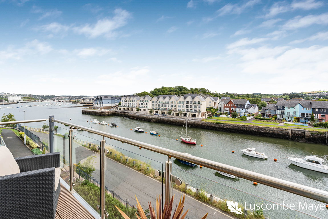 Barton Road, Plymouth, PL9 9RQ