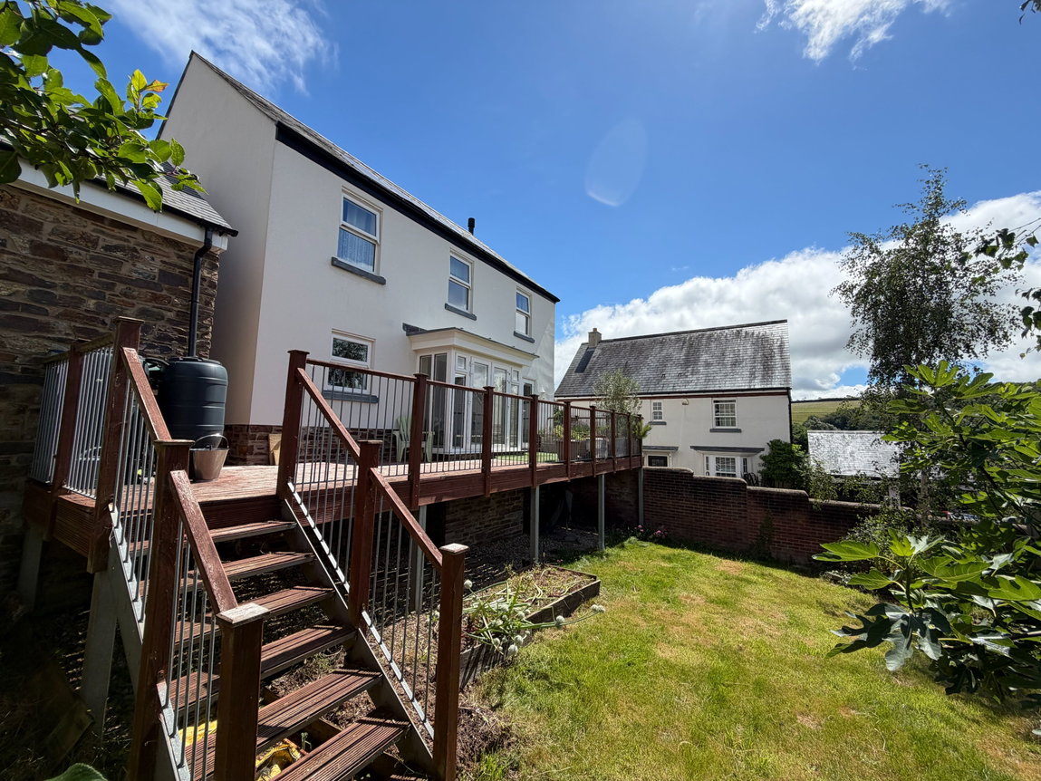 Pinwill Crescent, Ermington, PL21