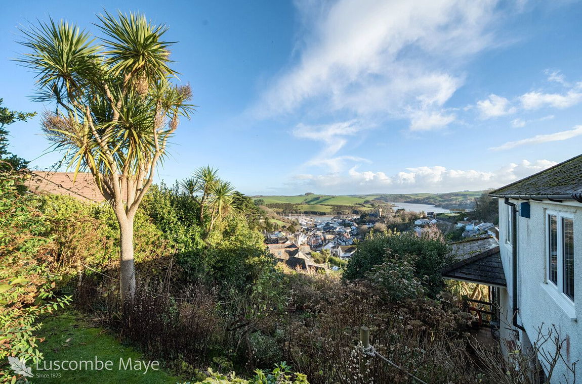 Drake Road, Salcombe - Luscombe Maye